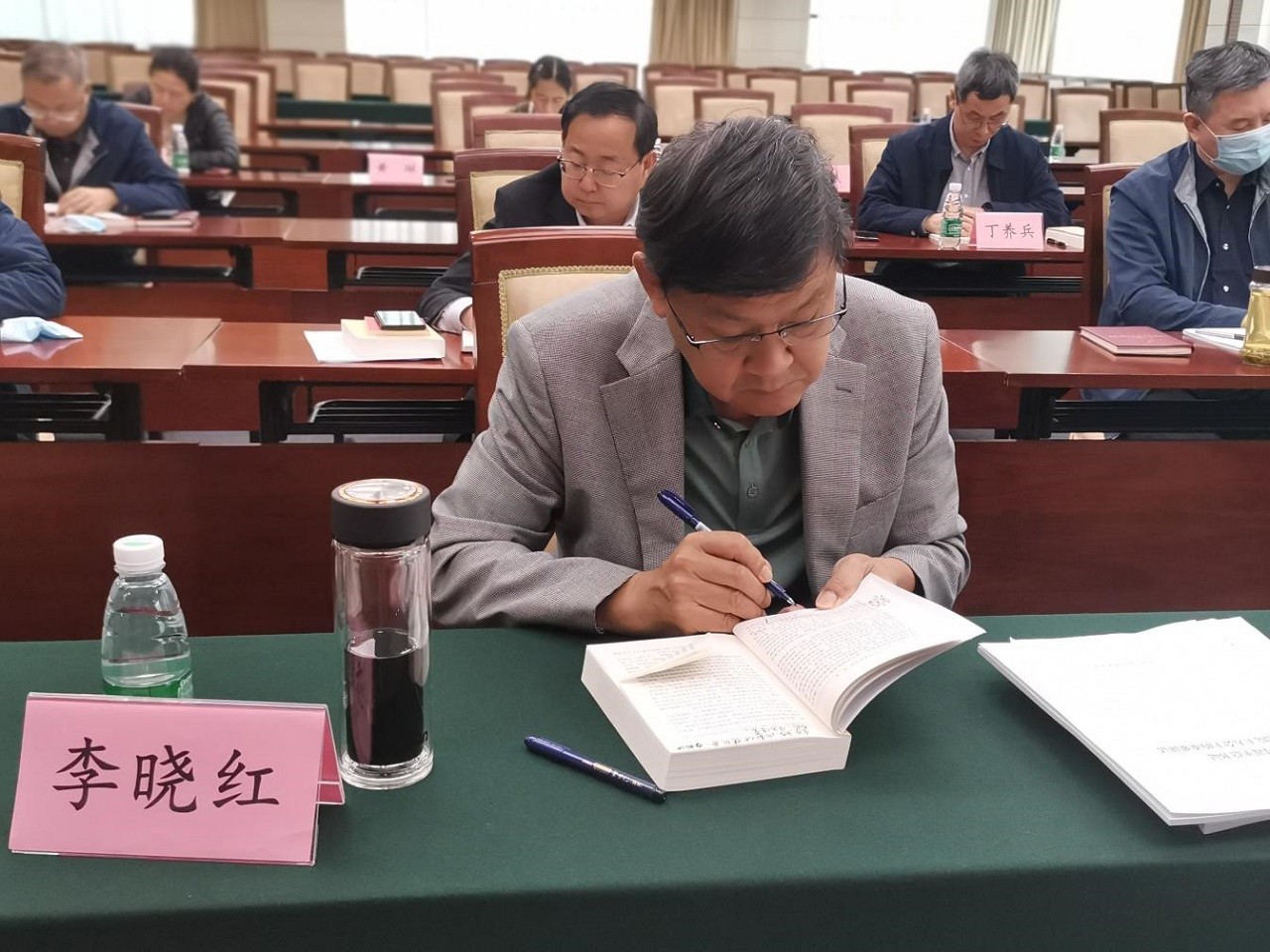 我院党组举行学习贯彻习近平新时代中国特色社会主义思想主题教育读书班